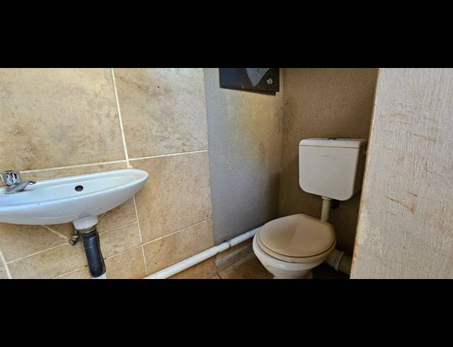 3 BEDROOM FREESTANDING FOR SALE IN CASHAN
